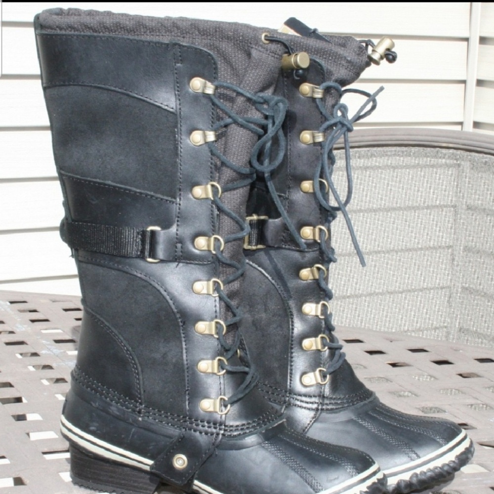 NWT- Sorel Carly Conquest lace boots size 6.5